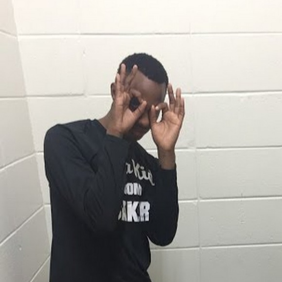 Meet your Posher, Kenneth - Picture 1 of 1